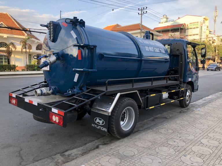 Hút hầm cầu vệ sinh tại Vinh Nghệ An